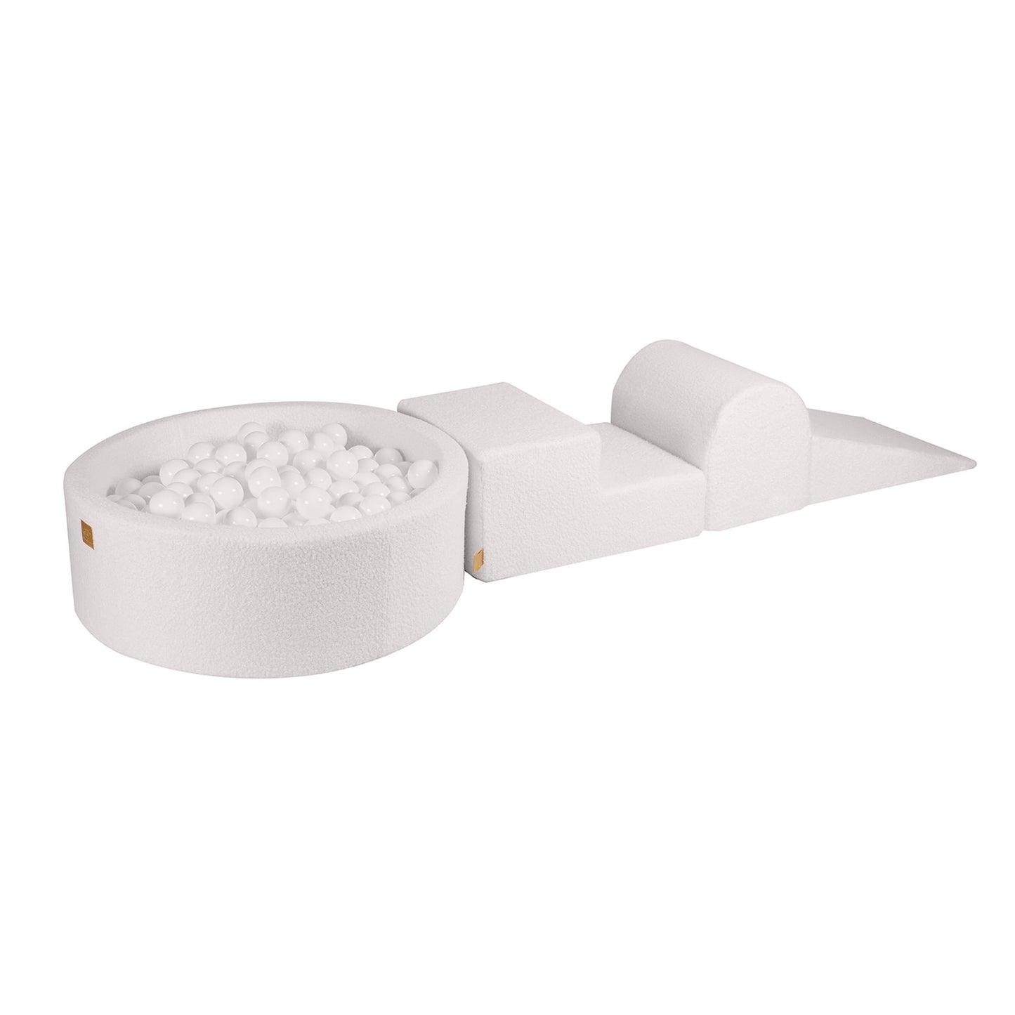 MeowBaby bouclé foam speelset met ballenbak en witte speelballen voor peuters in een moderne speel- of kinderkamer
