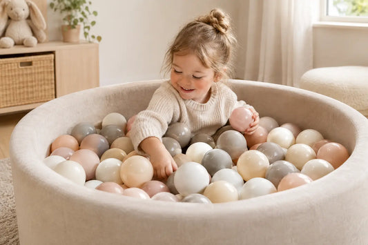 Hoeveel ballen in een MeowBaby ballenbak?