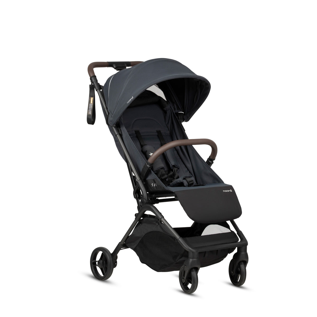 Noordi Sia compacte buggy Baltic Blue 601 met UPF 50+ zonnekap, lichtgewicht frame en eco-leather duwbeugel