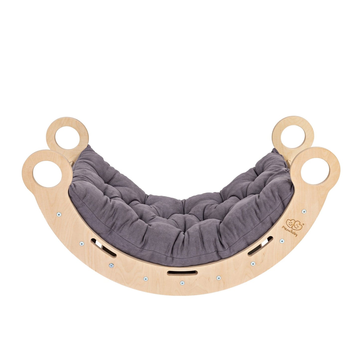 Snug Rocker naturel van gelakt berkenmultiplex met afgeronde vorm, handgrepen en grijs kussen